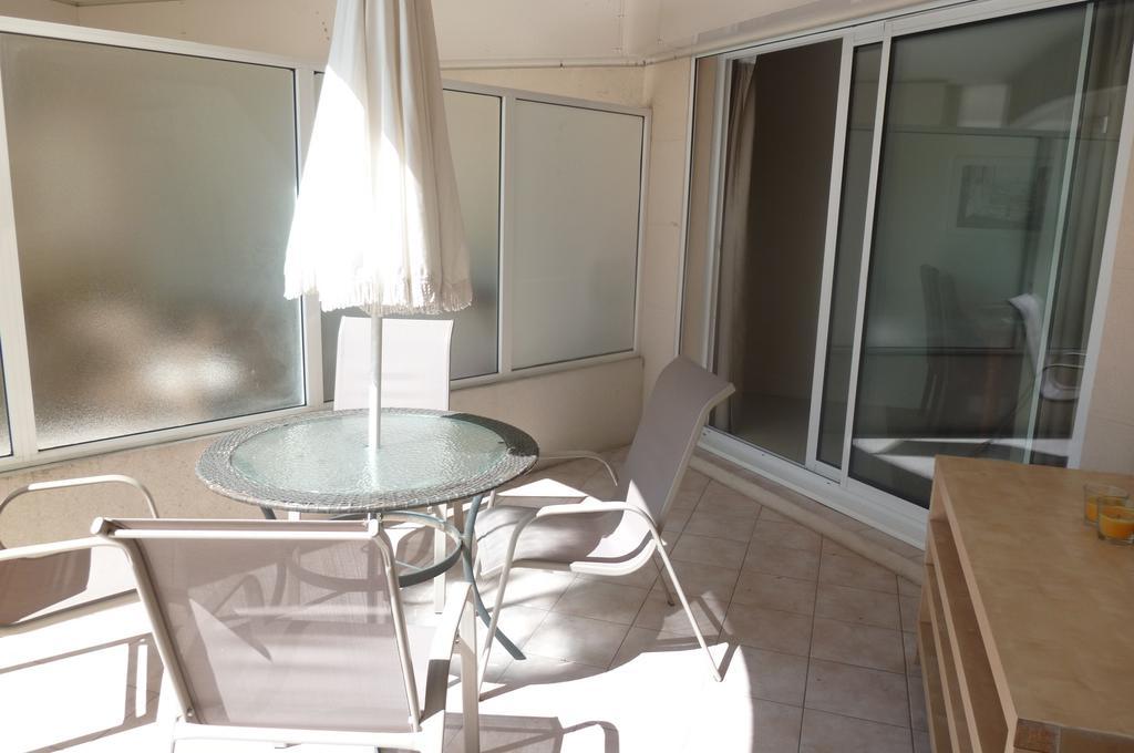 Stunning 2 Bed, 2 Bath Apt On The Cannes Sea Front Has Swimming Pool And Is A Secure Modern Building 464 Exterior photo