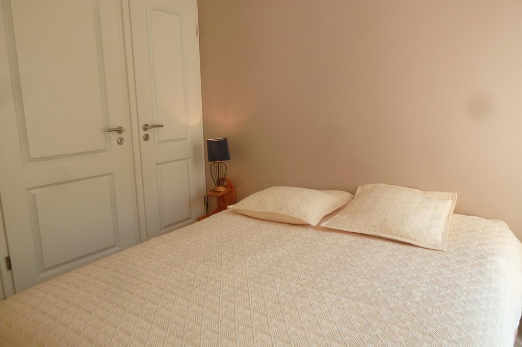 Stunning 2 Bed, 2 Bath Apt On The Cannes Sea Front Has Swimming Pool And Is A Secure Modern Building 464 Exterior photo