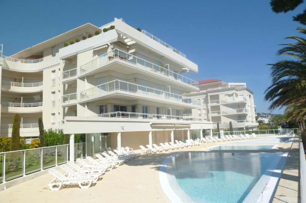 Stunning 2 Bed, 2 Bath Apt On The Cannes Sea Front Has Swimming Pool And Is A Secure Modern Building 464 Exterior photo