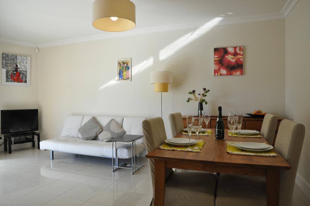 Stunning 2 Bed, 2 Bath Apt On The Cannes Sea Front Has Swimming Pool And Is A Secure Modern Building 464 Exterior photo
