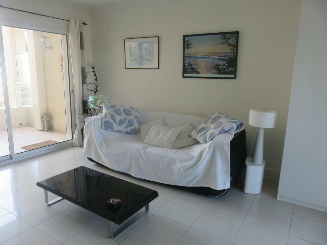 Stunning 2 Bed, 2 Bath Apt On The Cannes Sea Front Has Swimming Pool And Is A Secure Modern Building 464 Exterior photo