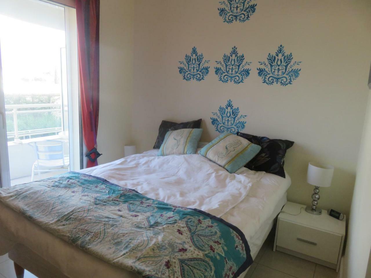 Stunning 2 Bed, 2 Bath Apt On The Cannes Sea Front Has Swimming Pool And Is A Secure Modern Building 464 Exterior photo