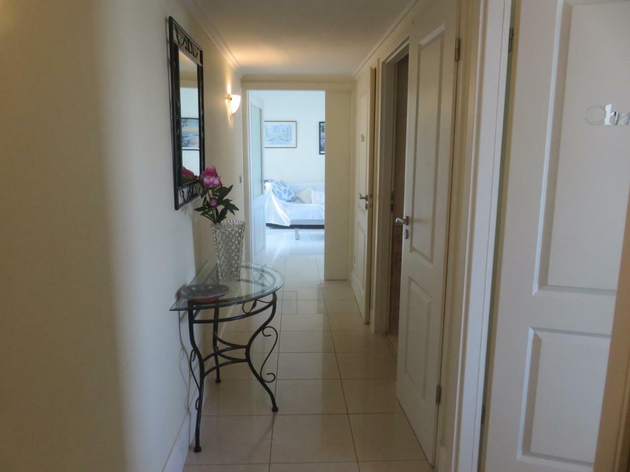 Stunning 2 Bed, 2 Bath Apt On The Cannes Sea Front Has Swimming Pool And Is A Secure Modern Building 464 Exterior photo